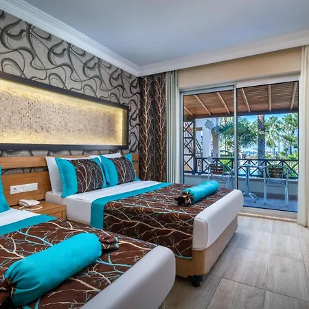 Saphir & Rezort 5*