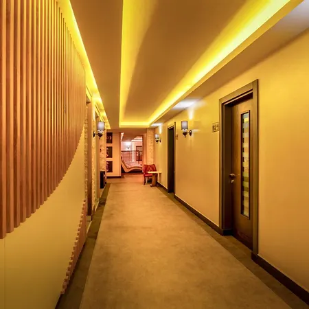 Saphir & 5* Konaklı