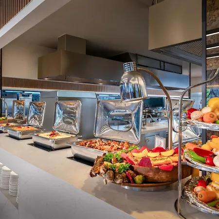 Resort Saphir & 5*