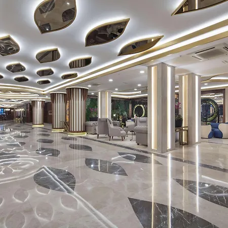 Saphir & منتجع 5*